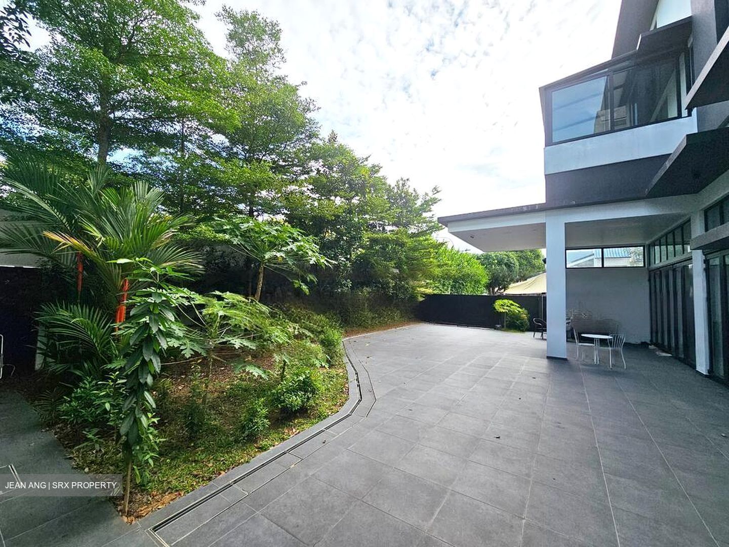 Charlton Lane (D19), Detached #476582831